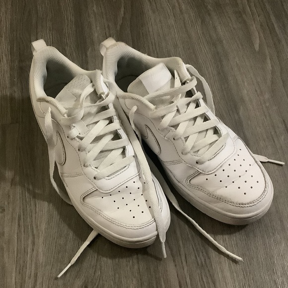 NIKE Air Force 1 - Picture 1 of 4